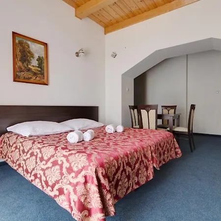 Apartament Renesans